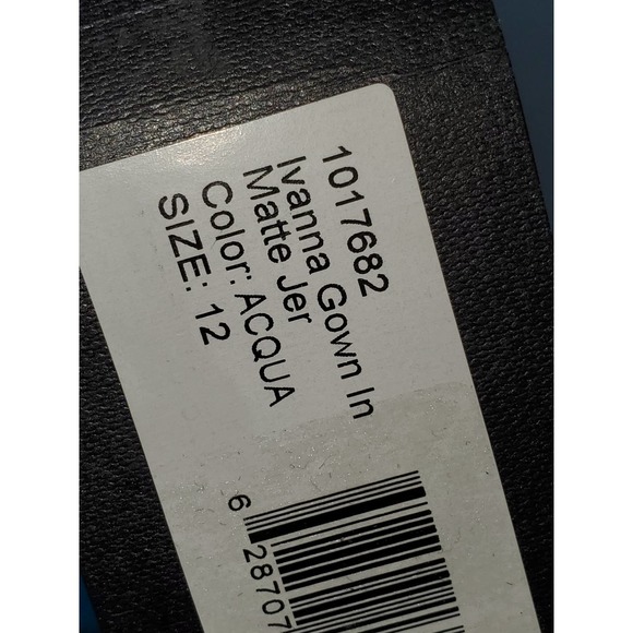 Halston‎ Ivanna gathered cut-out asymmetric gown ONLY SIZE 14 IS AVAILABLE - Picture 10 of 16